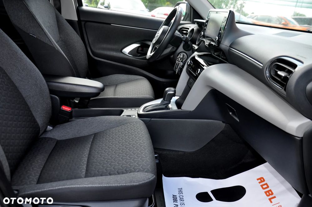 Toyota Yaris Cross Hybrid 1.5 Comfort - 33