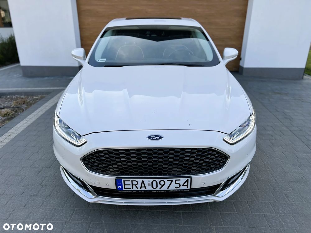 Ford Mondeo - 37