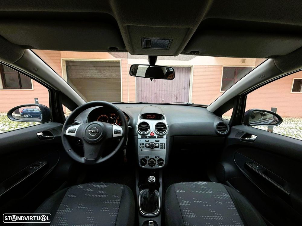 Opel Corsa 1.3 CDTI Enjoy EcoFLEX - 19