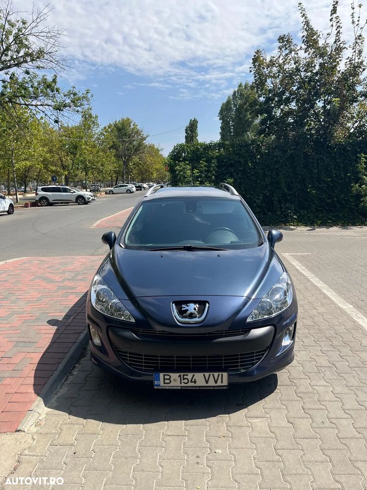 Peugeot 308 - 1