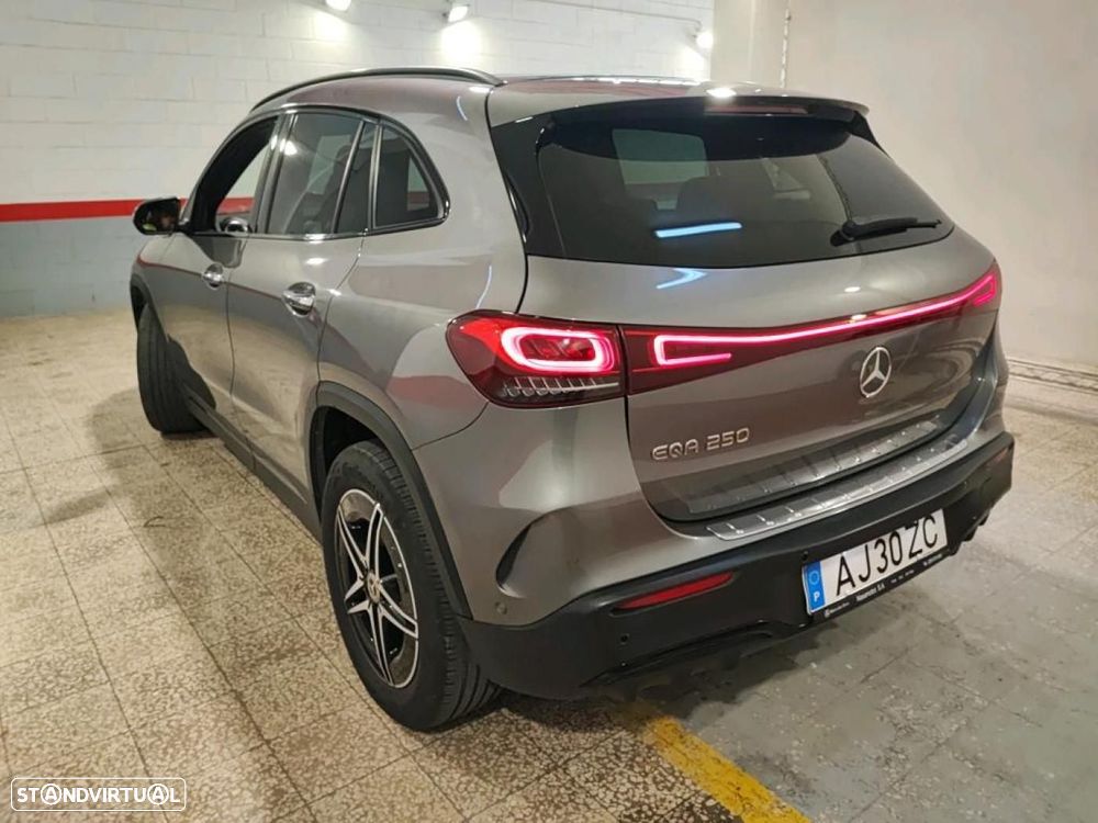 Mercedes-Benz EQA 250 AMG Line - 24