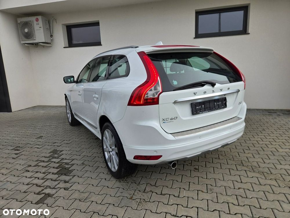Volvo XC 60 - 4