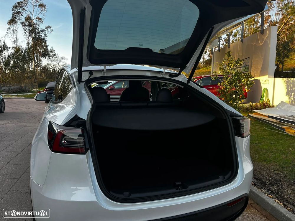 Tesla Model Y Standard - 16