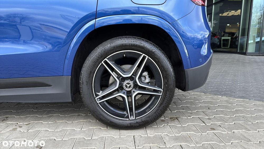 Mercedes-Benz GLA - 18