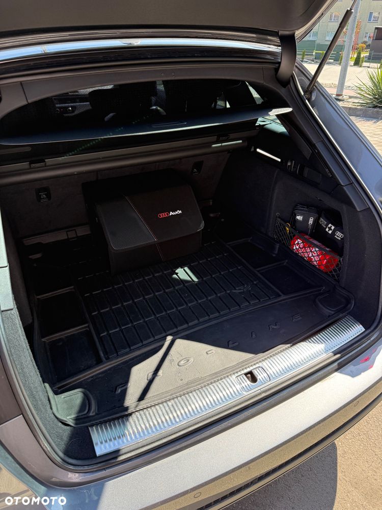 Audi A4 Avant 2.0 TDI Design S tronic - 20