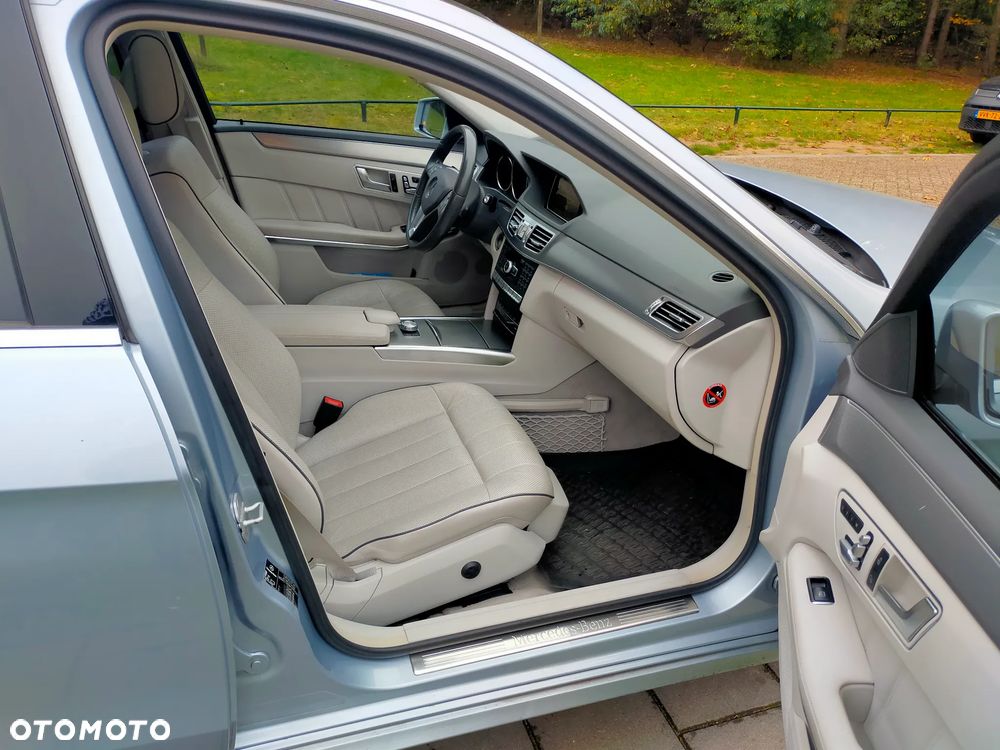 Mercedes-Benz Klasa E 250 Avantgarde - 10