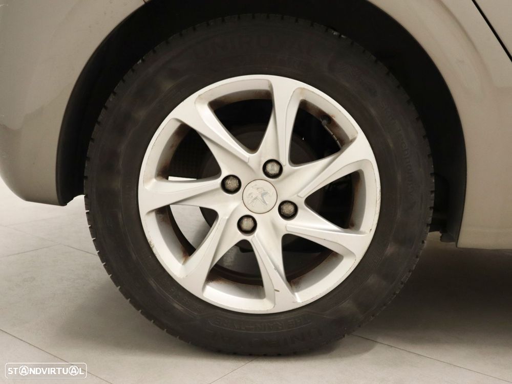 Peugeot 208 1.4 HDi Active - 19