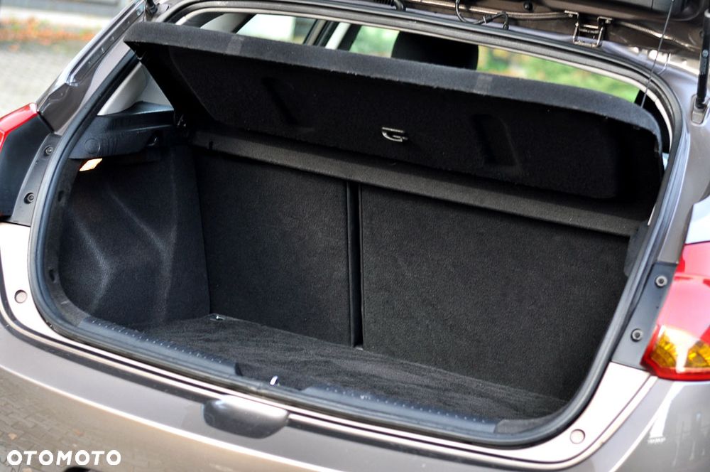 Kia Ceed 1.4 CVVT Dream Team Edition - 35