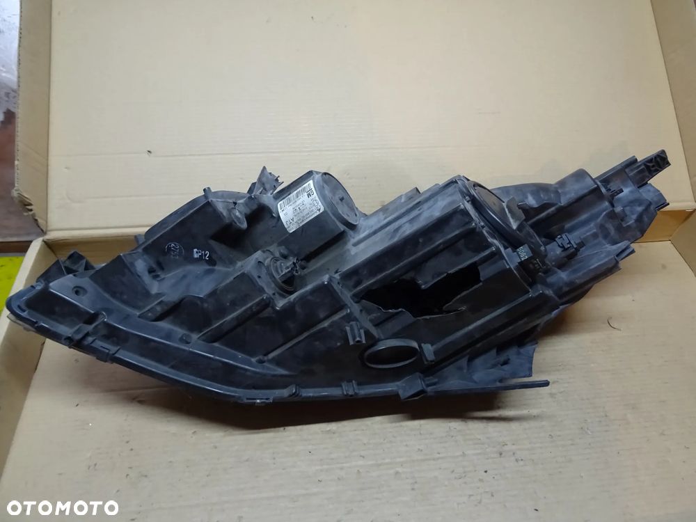 LAMPY REFLEKTORY PRZEDNIE PRAWY PRZÓD OPEL ZAFIRA C TOURER - 11