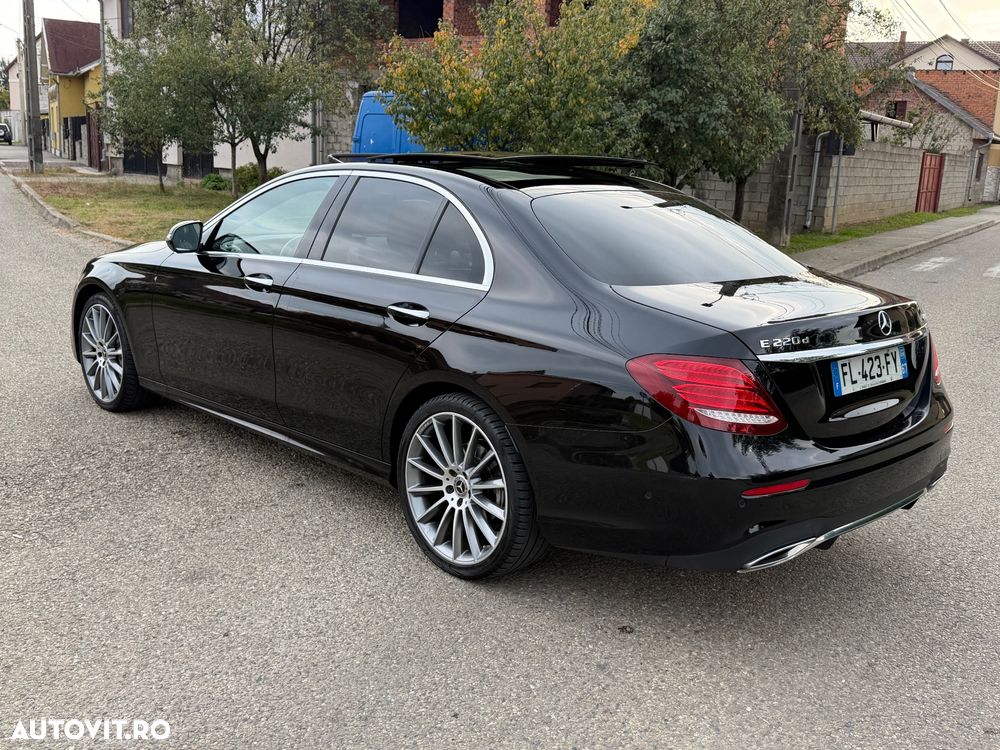Mercedes-Benz E 220 d 4MATIC Aut. - 12