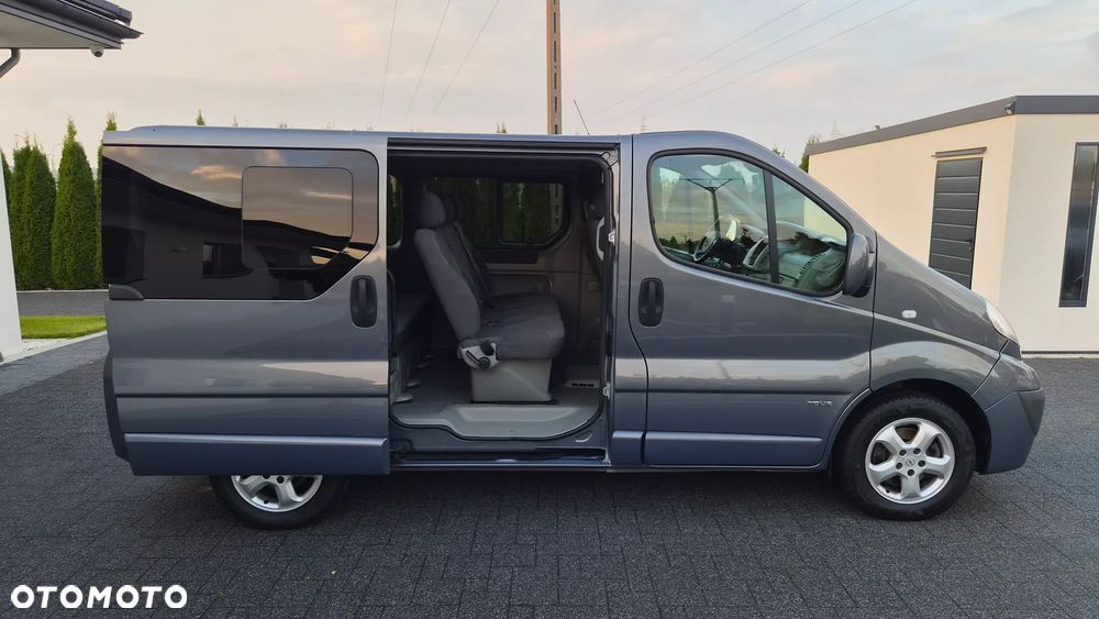 Opel Vivaro Tour Elegance L1H1 - 22