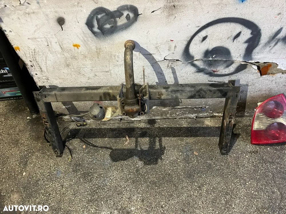 Carlig cui tractare VW Volkswagen Passat B5.5 sedan 2002