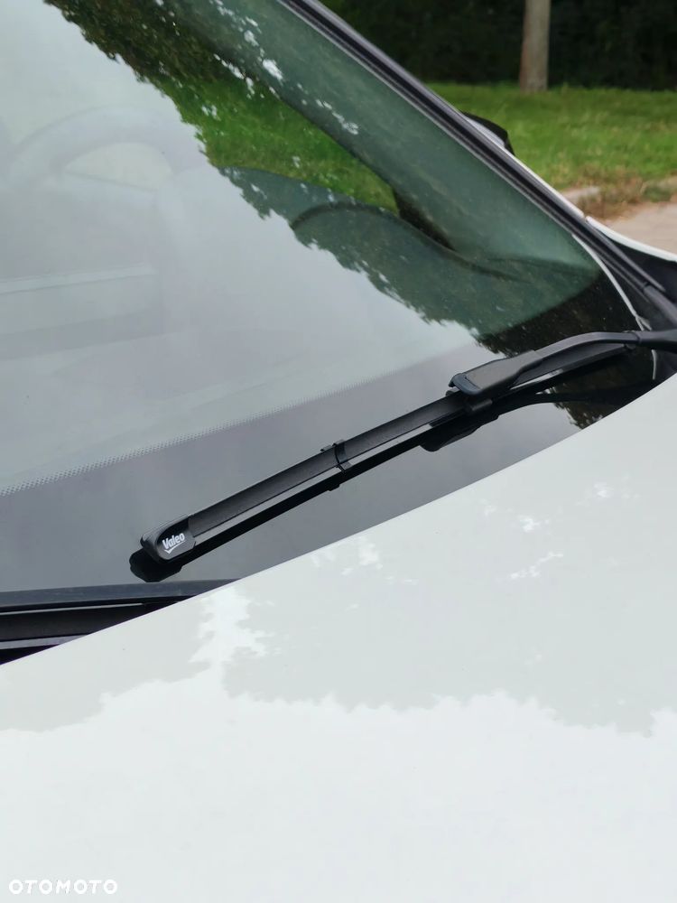 BMW Seria 3 318i - 35