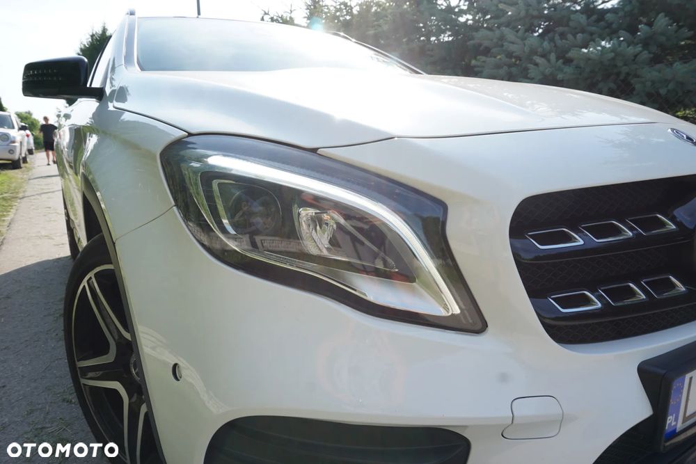 Mercedes-Benz GLA 220 4-Matic AMG Line - 13