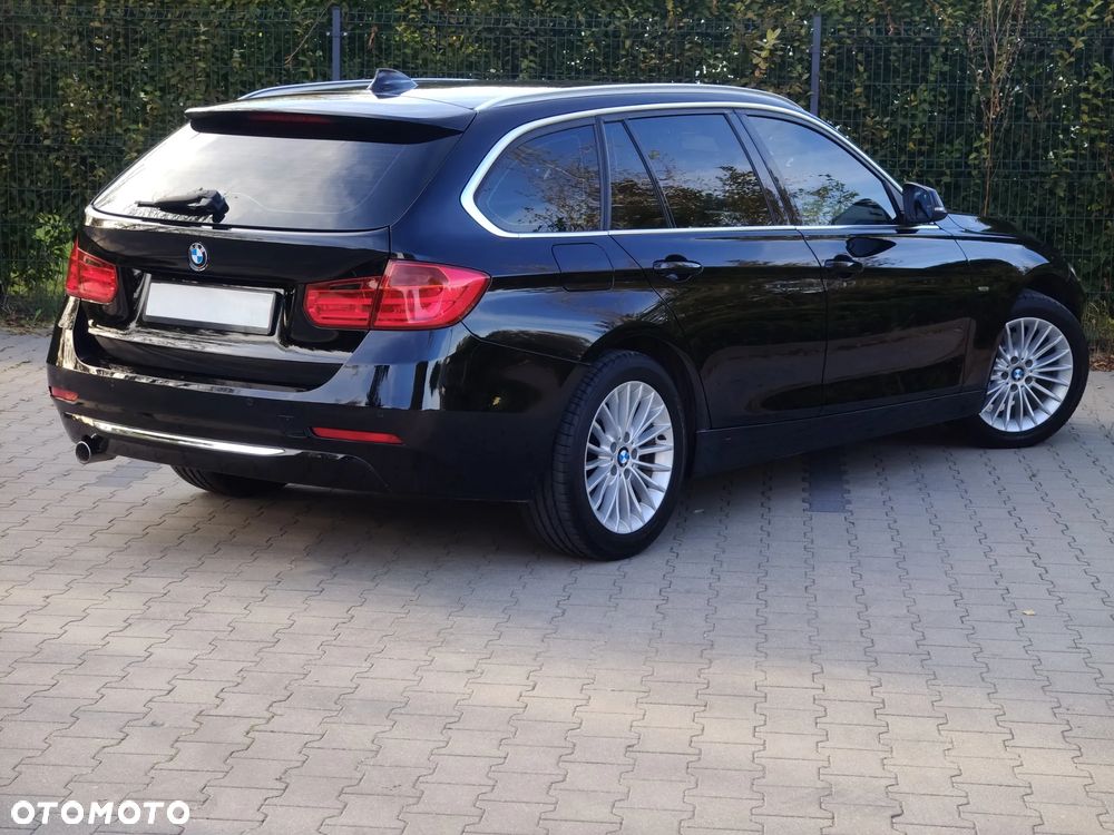 BMW Seria 3 318d Luxury Line - 15