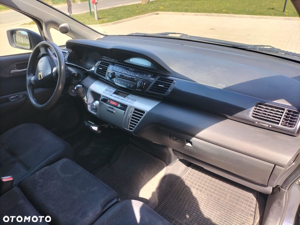 Honda FR-V - 3