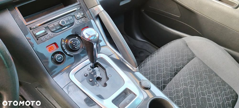 Peugeot 3008 ver-bluehdi-120-stop-start-eat6-active-business--paket - 14