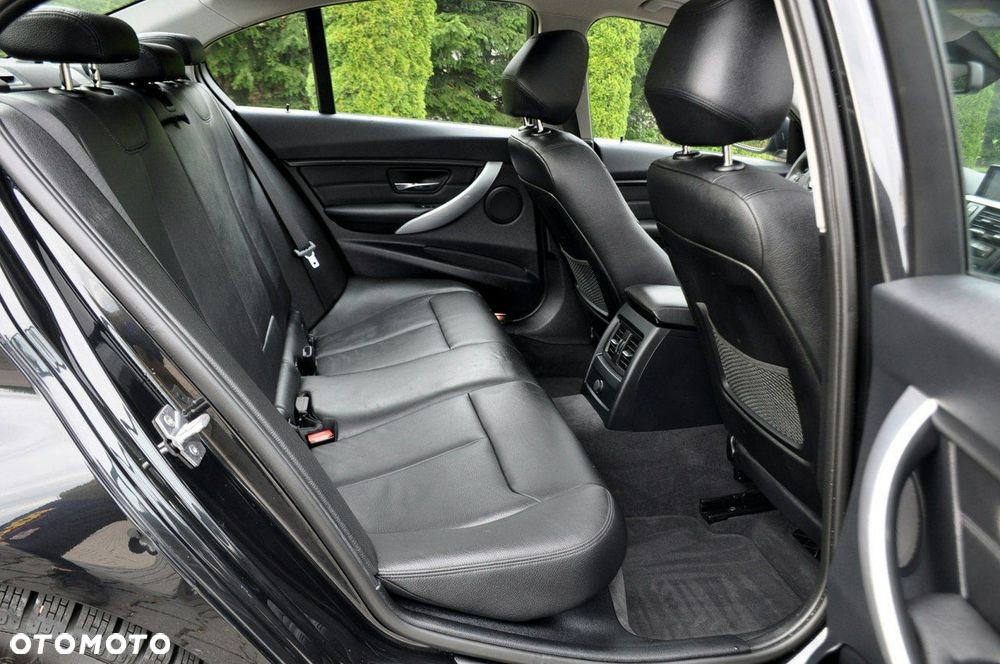 BMW Seria 3 - 19