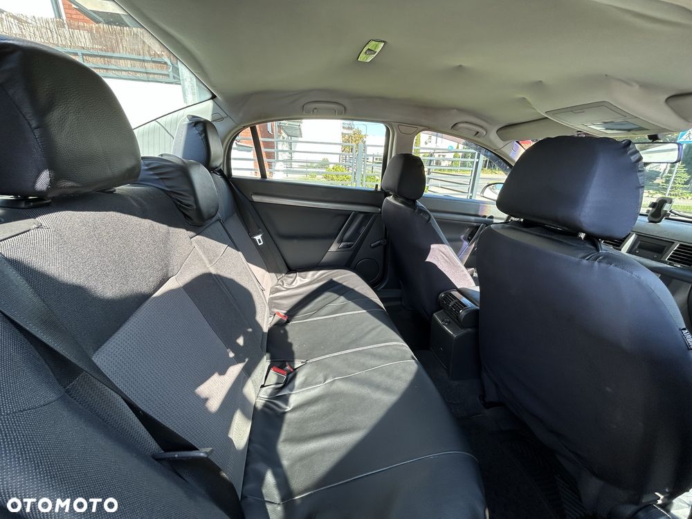 Opel Vectra - 8