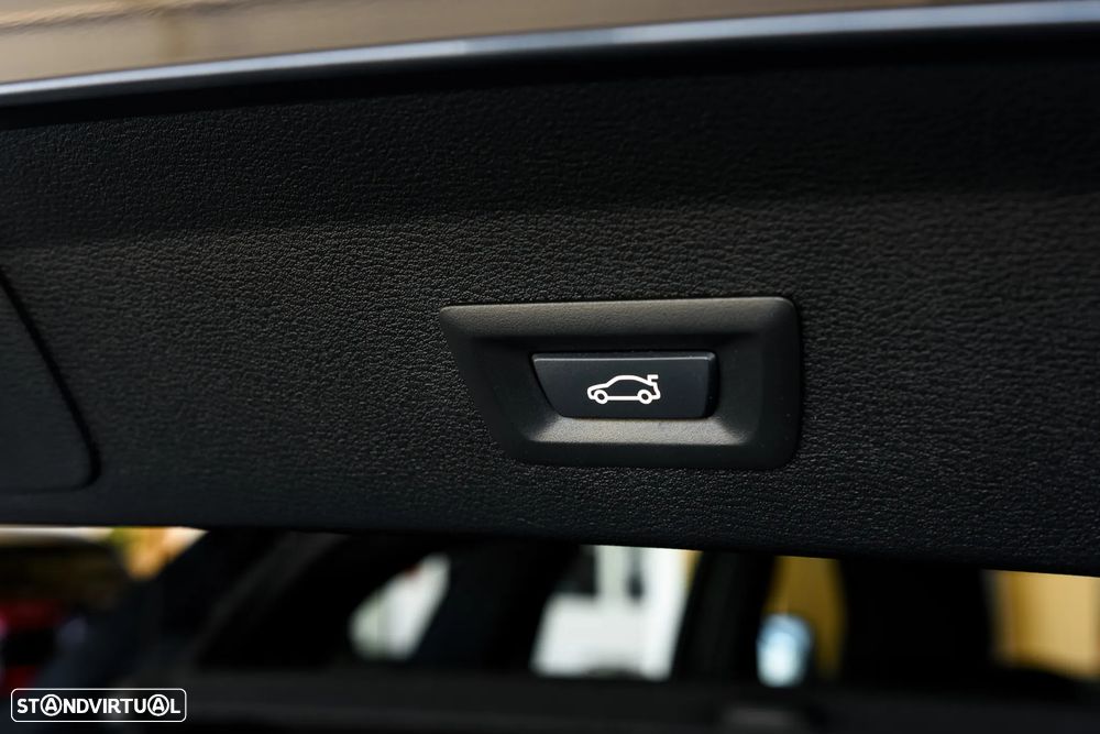 BMW X1 16 d sDrive Advantage - 9
