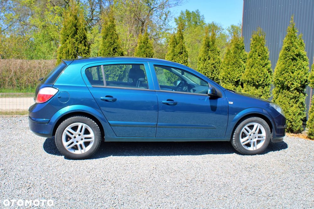 Opel Astra 1.6 - 18