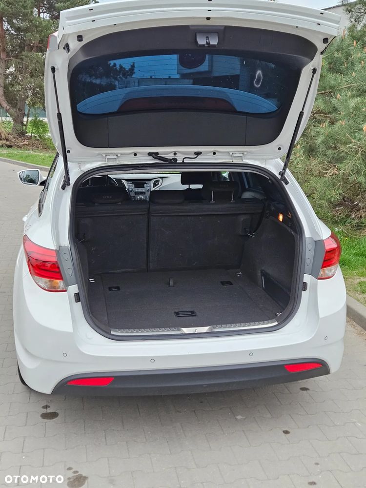 Hyundai i40 Kombi 1.6 Trend - 10
