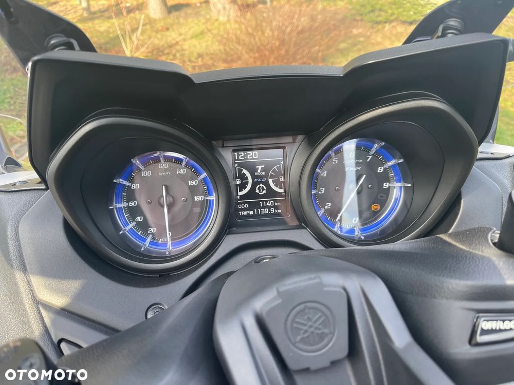 Yamaha Tmax - 6