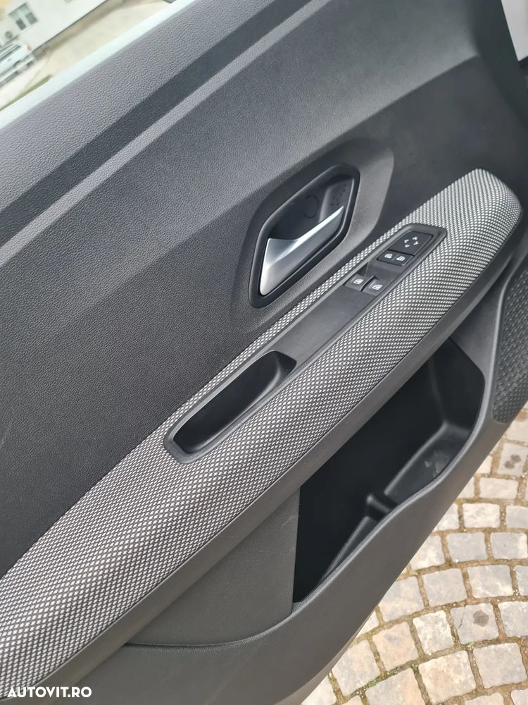 Dacia Logan TCe 90 MT6 Comfort - 26