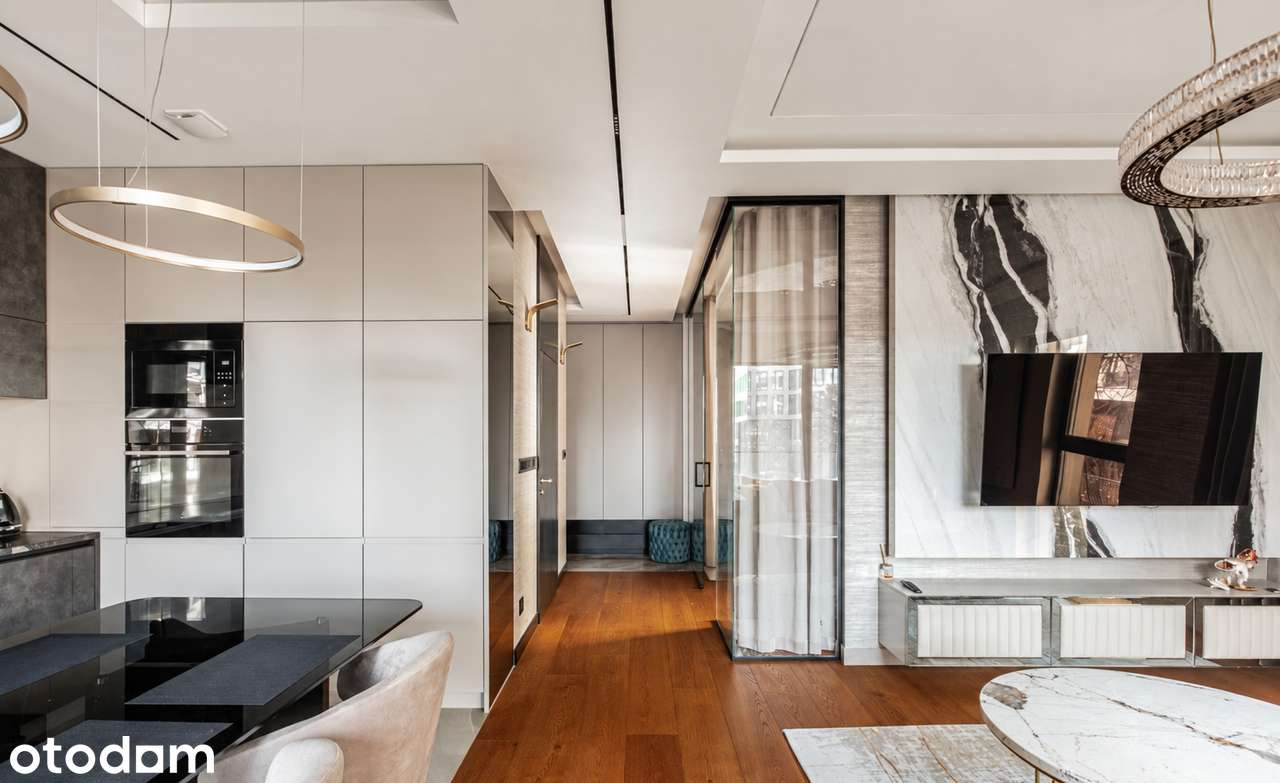 Ul. Złota: designerskie, umeblowane 2 pokoje, wysoki standard