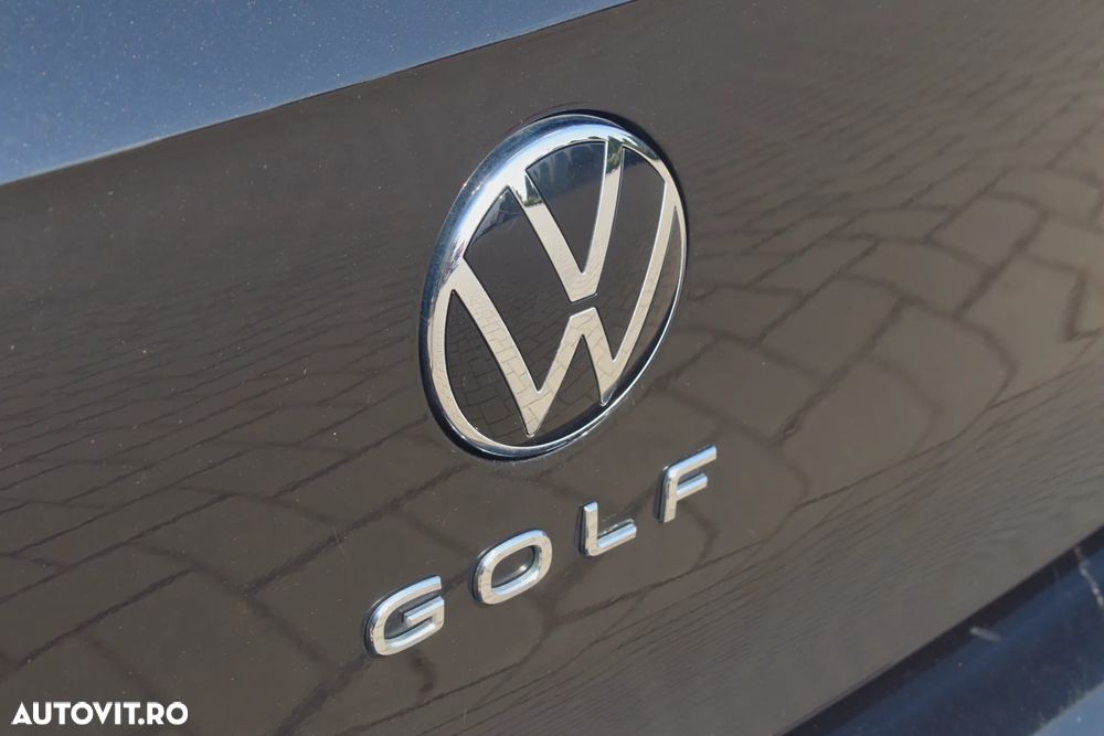 Volkswagen Golf 1.0 eTSI DSG MHEV Life - 16