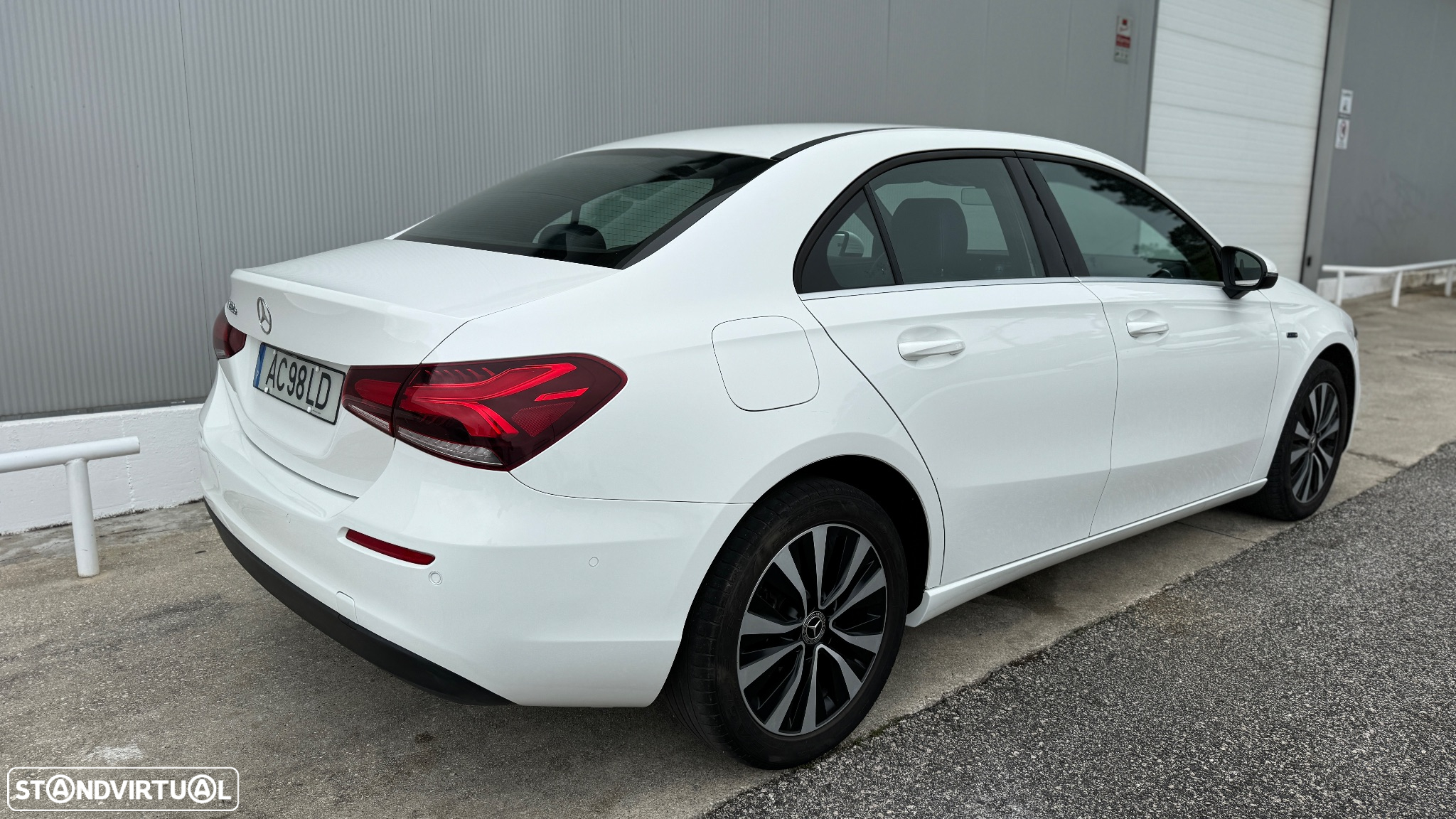 Mercedes-Benz A 250 Limousine e Style Plus - 8
