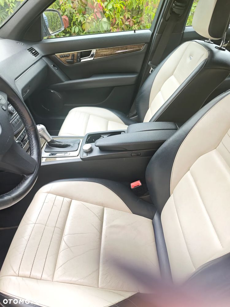 Mercedes-Benz Klasa C 320 CDI Avantgarde 4-Matic - 8