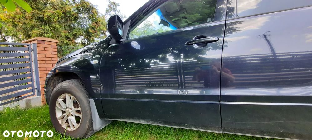 Suzuki Grand Vitara 1.9 DDiS Comfort DPF - 2