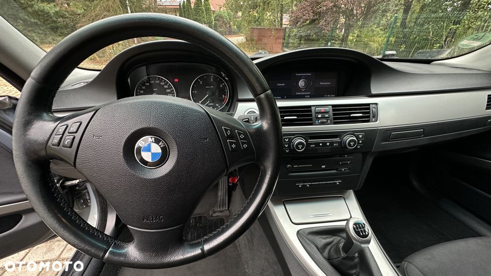 BMW Seria 3 320d DPF - 9