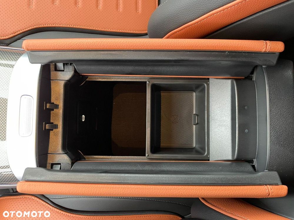 Mercedes-Benz GLC - 28