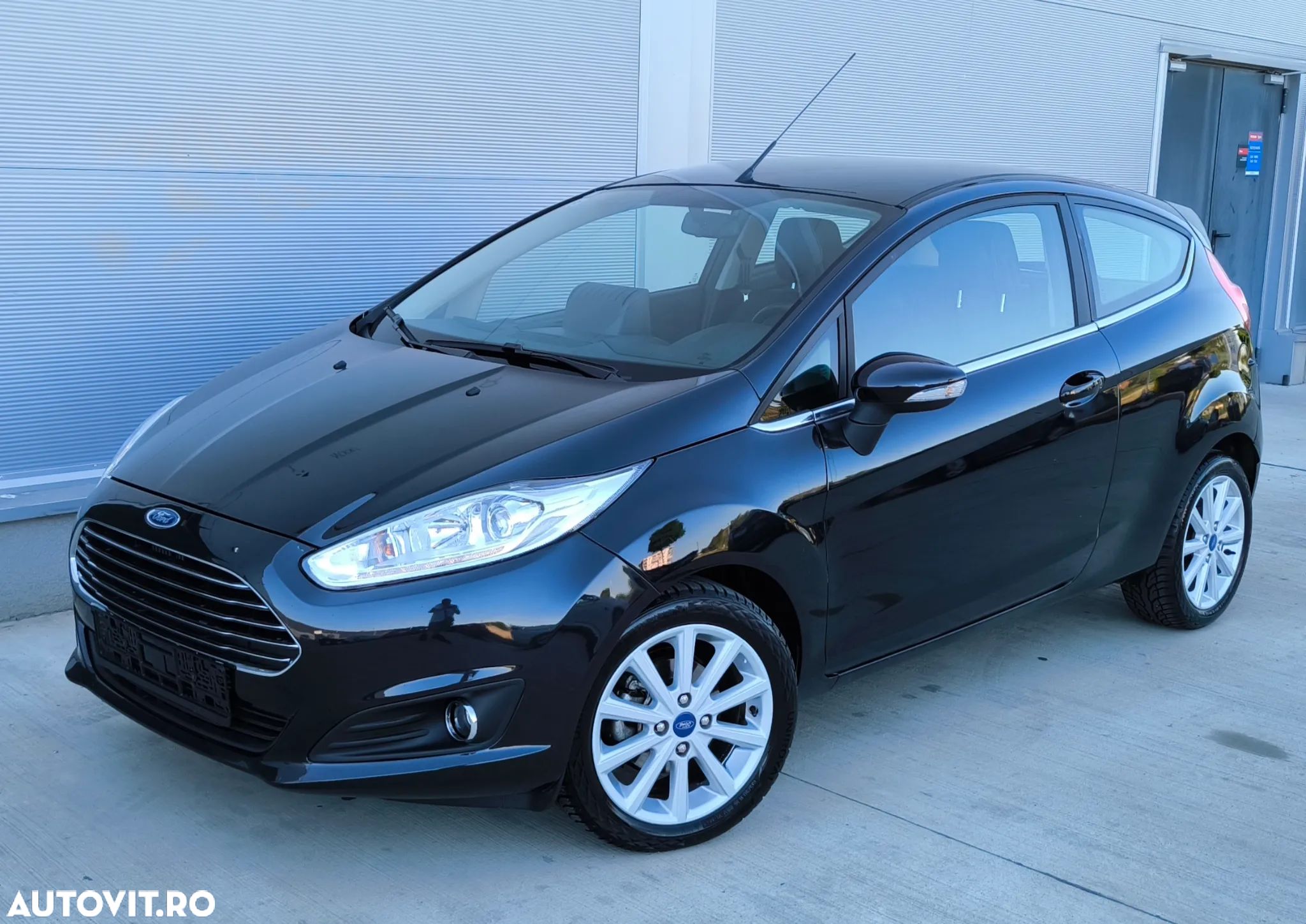Ford Fiesta 1.0 EcoBoost S&S Aut. TITANIUM X - 1