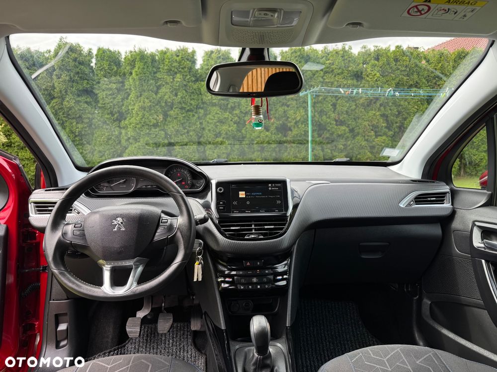 Peugeot 2008 1.5 BlueHDi Signature - 16