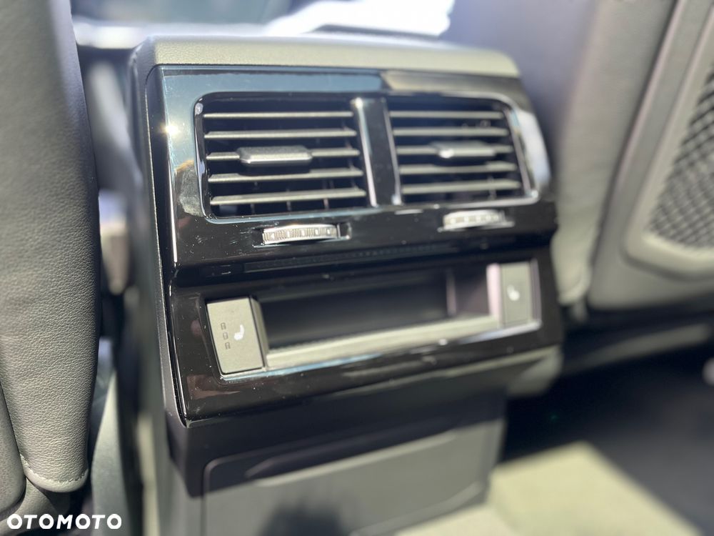 Volkswagen Touareg V6 TDI SCR 4Motion FINAL EDITION - 32