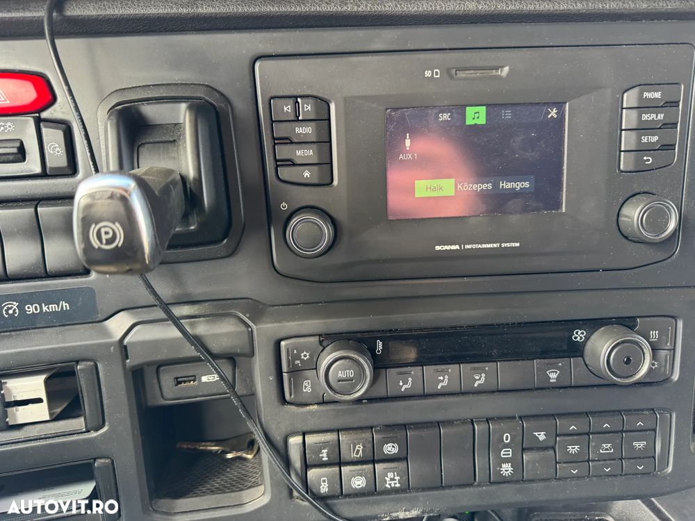 Scania S460 SUPER, RETARDER, clima stationara, jenti aliaj, finantare - 13