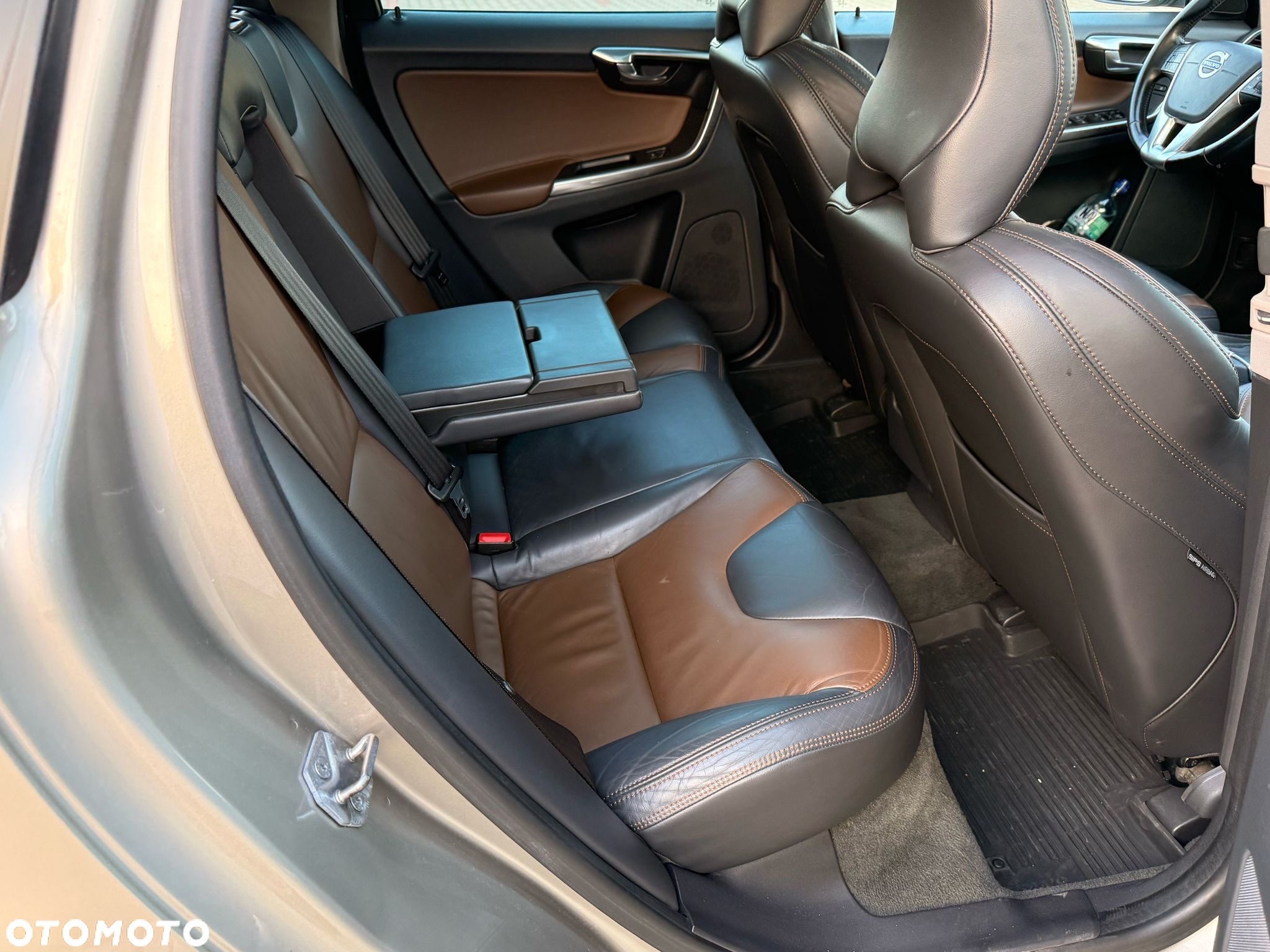 Volvo XC 60 D4 Drive-E Summum - 33