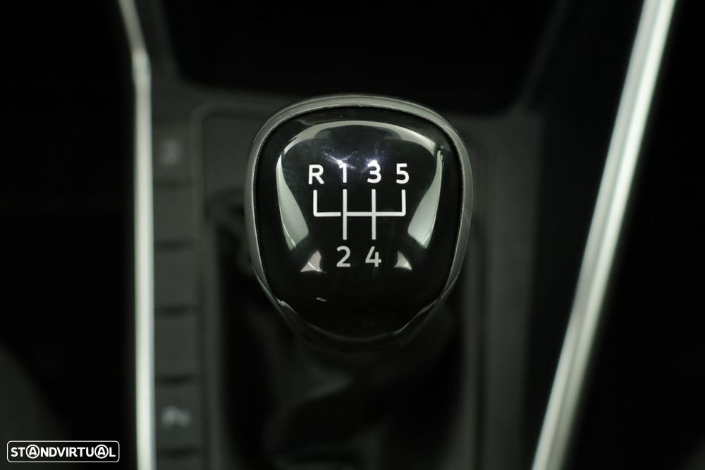 VW Taigo 1.0 TSI Urban - 13