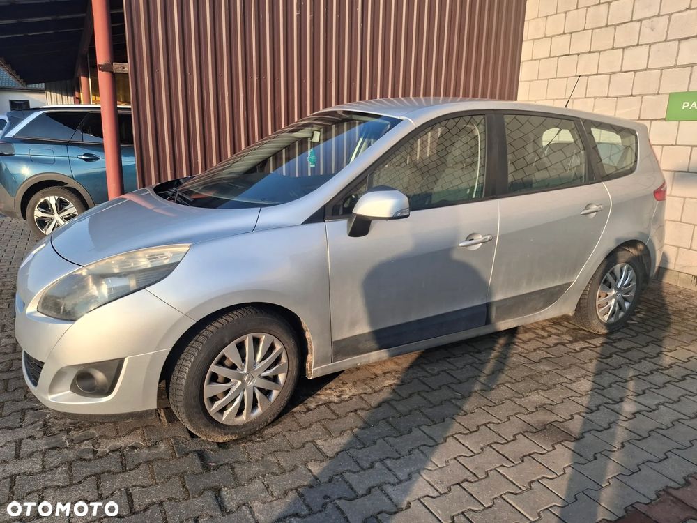 Renault Scenic - 4