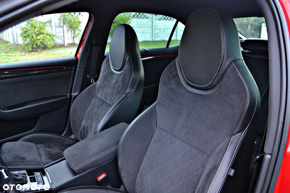 Skoda Superb 2.0 TDI 4x4 DSG Sportline - 26