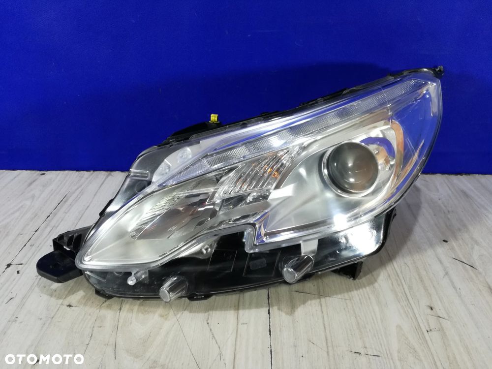 Peugeot 2008 lampa reflektor przód lewa Anglik 13/16 - 2