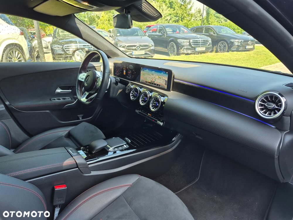 Mercedes-Benz Klasa A 180 AMG Line 7G-DCT - 28