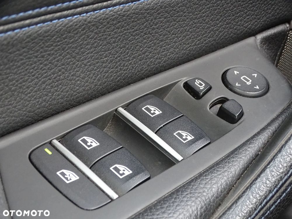 BMW Seria 5 530i GPF xDrive M Sport sport - 27