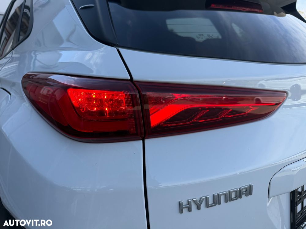 Hyundai KONA 1.6 T-GDI 4WD Aut. Premium + - 38