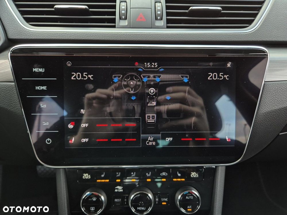 Skoda Superb 2.0 TDI SCR Style DSG - 30
