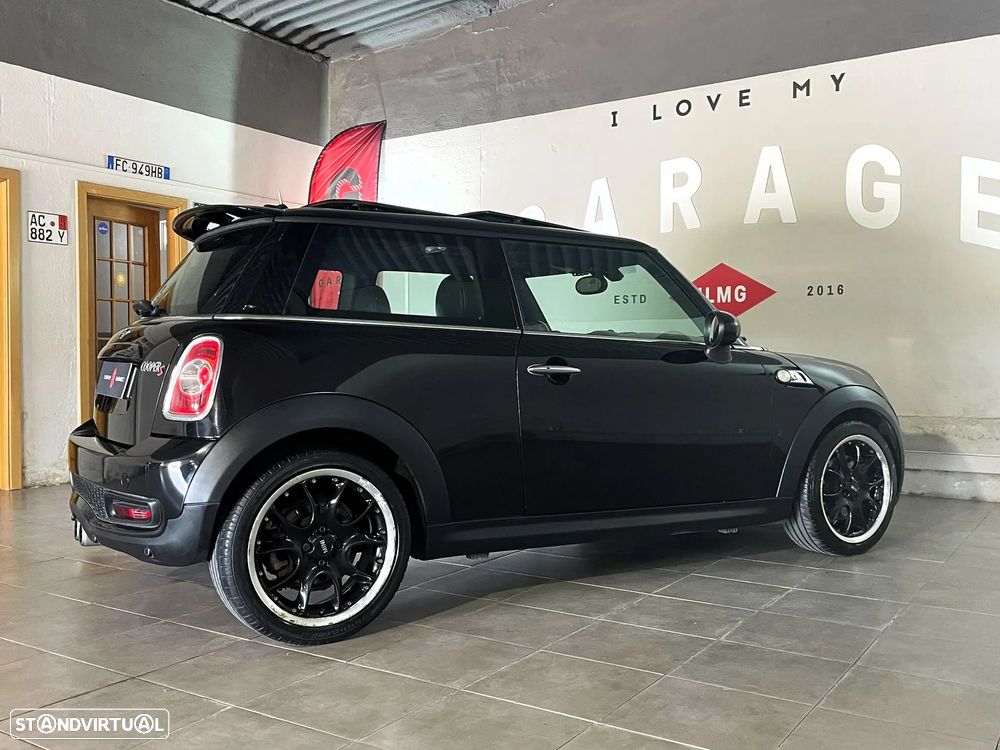MINI 3 Portas - 18