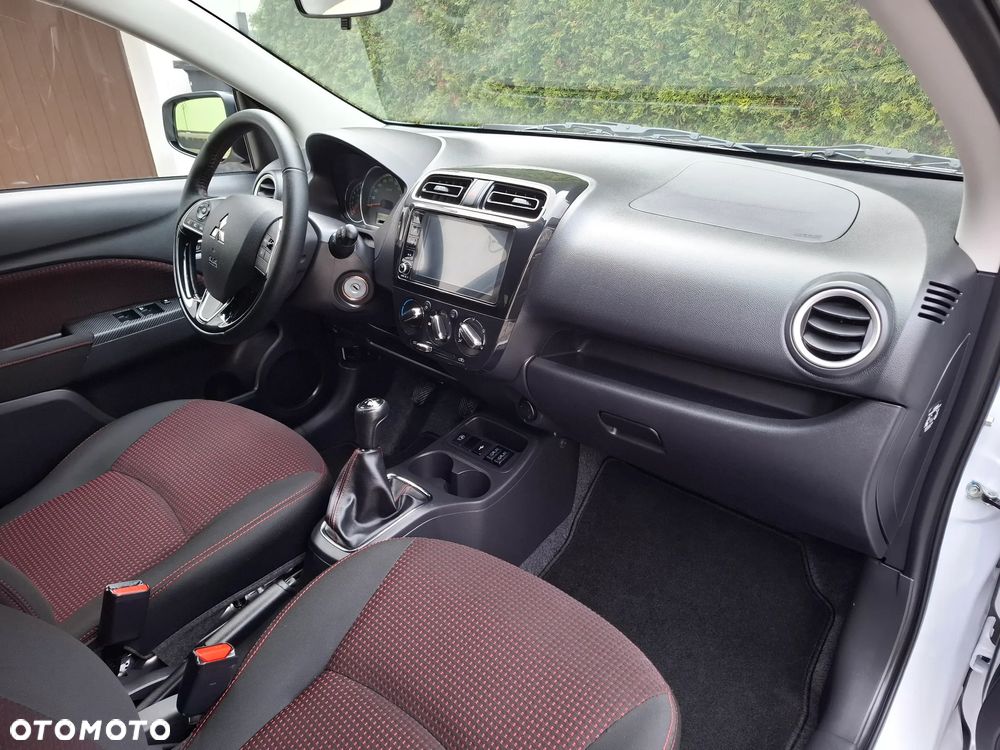 Mitsubishi Space Star - 17